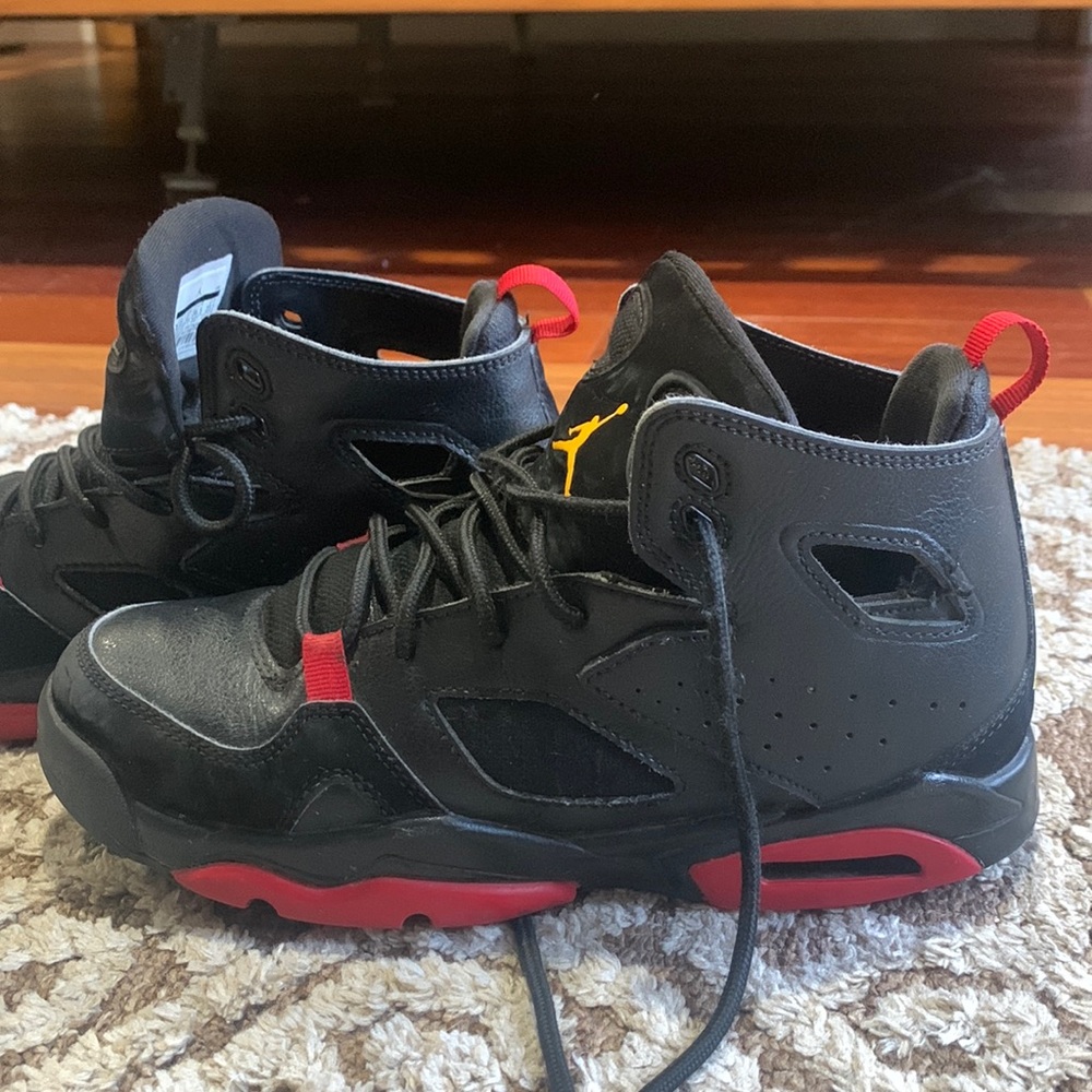 Nike Air Jordan FLTCLB '91 BG BRED Leather Basketball Youth Size 4,5